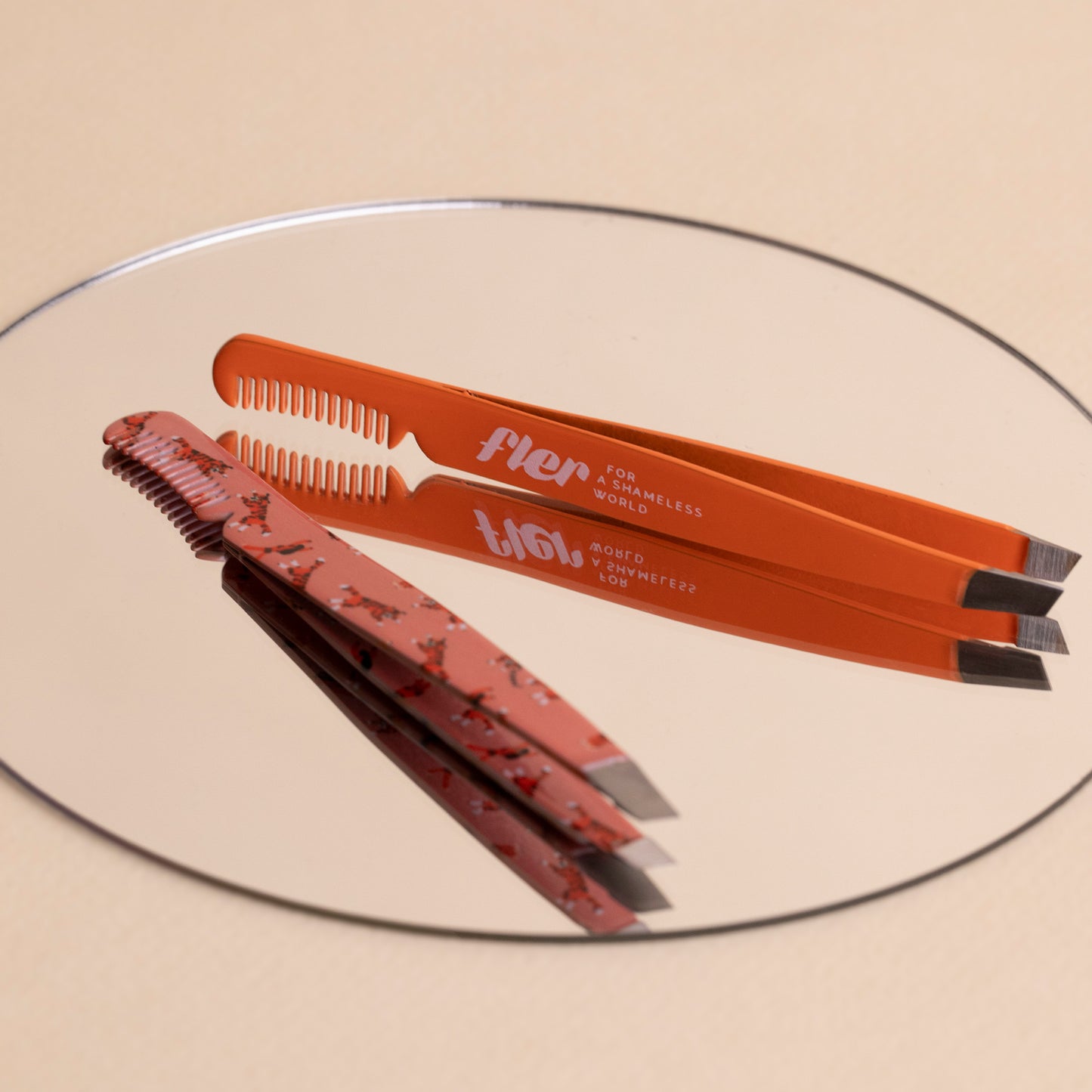 Fler Eyebrow Tweezer With Comb Orange