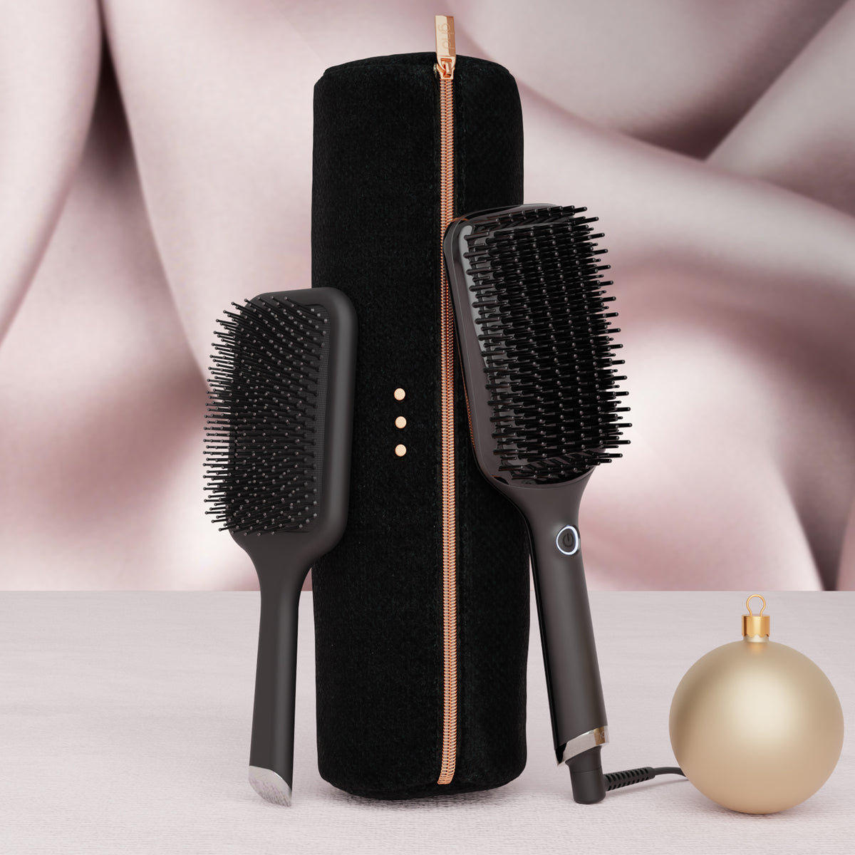 ghd glide + max hot brush festive gift set in black