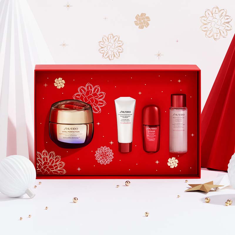 Vital Perfection - Uplifting and Firming Cream HOLIDAY KIT 50 ML Crema Viso + 15 ML Detergente Viso + 30 ML Lozione Viso + 10 ML Siero Viso