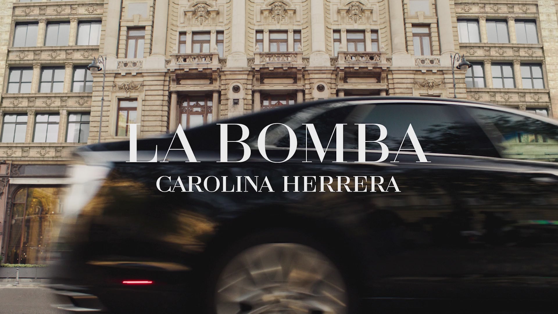 Carica il video: 